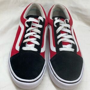 Van off the wall Classic Red and Black Sneakers men/junior sz 4.5